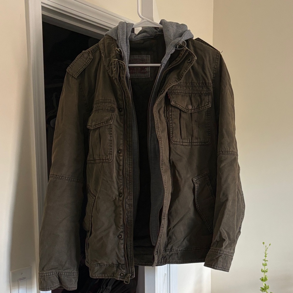 Levi's Men’s Polyester-Lined Olive Military Jacket with Detachable Grey Hood